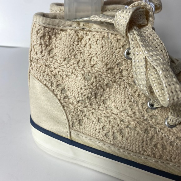 Childrens Place Girls Ivory Lace Crochet High Top Shoes Size 11 NWT - Picture 3 of 7